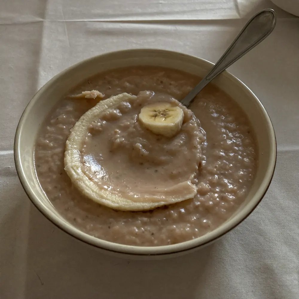 Prosena kaša sa kakaom i bananom